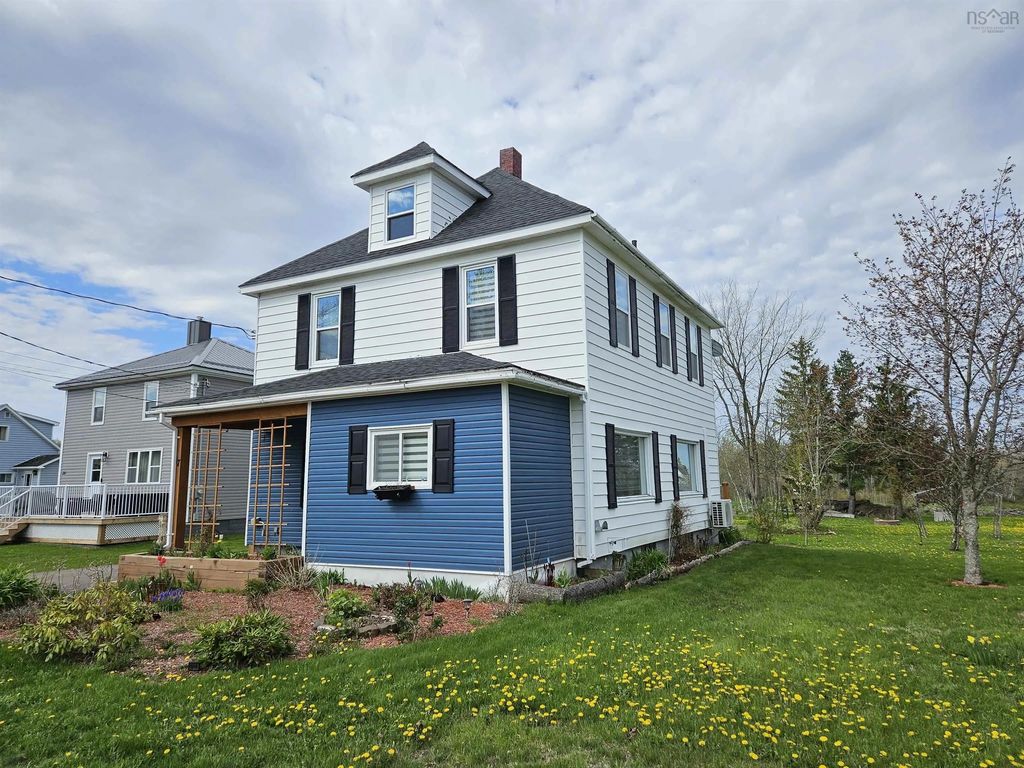 37 Morris Street, Springhill