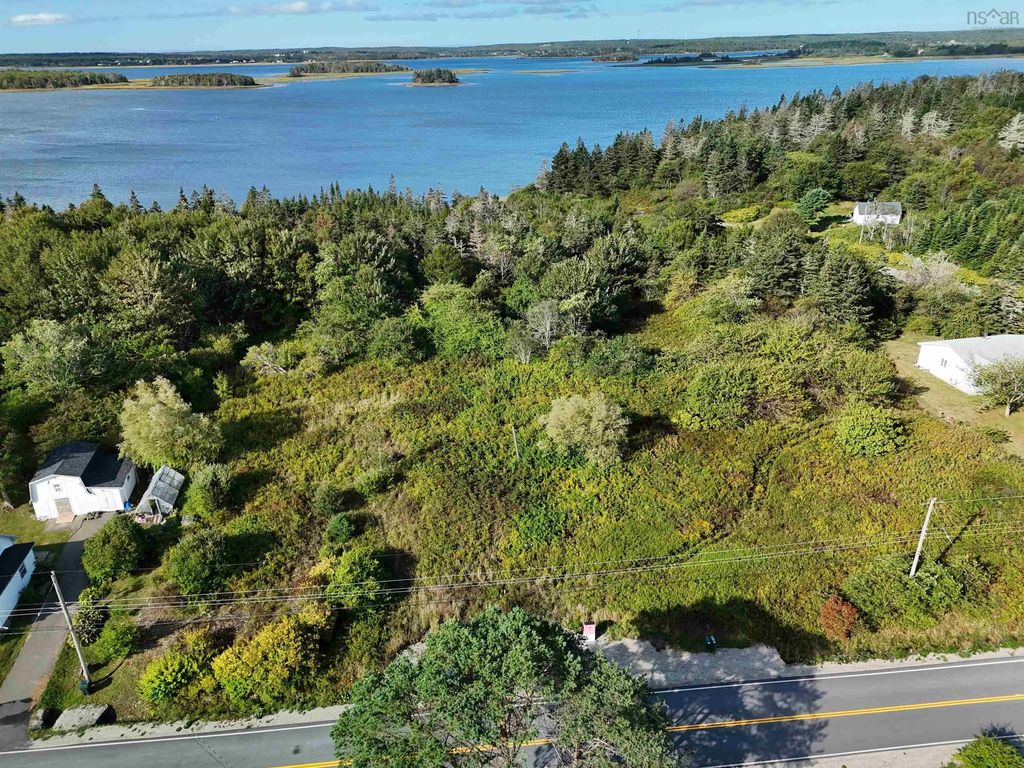 1509 Highway 308, Surettes Island