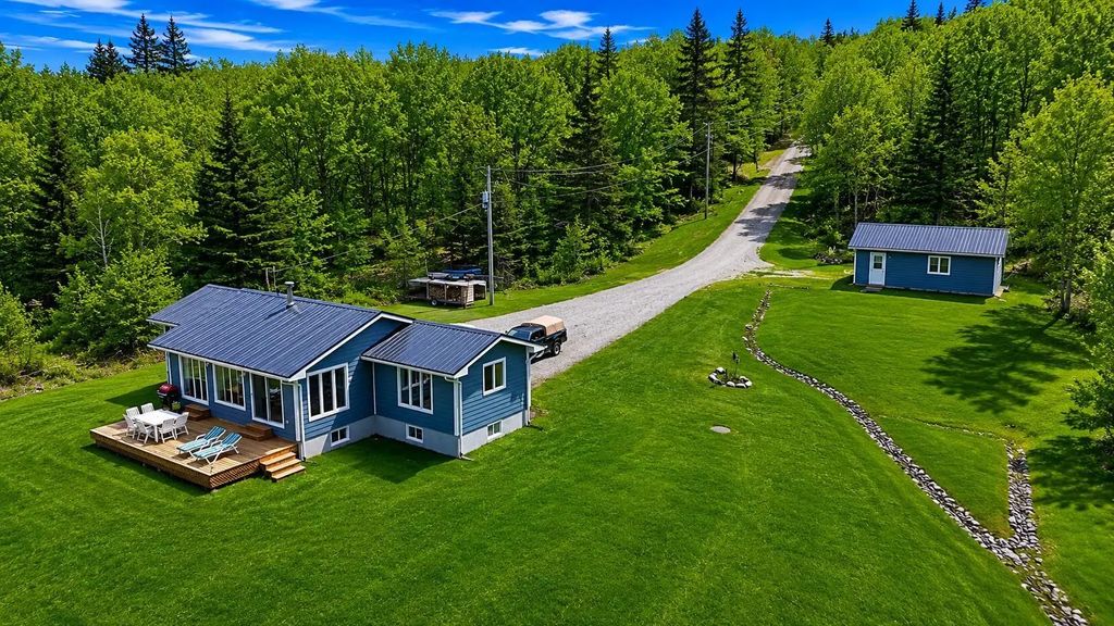 7212 Marble Mountain Road, Marble Mountain