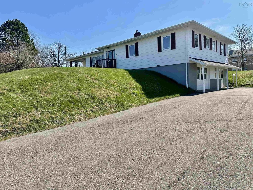 18 Sydney Road, Port Hawkesbury