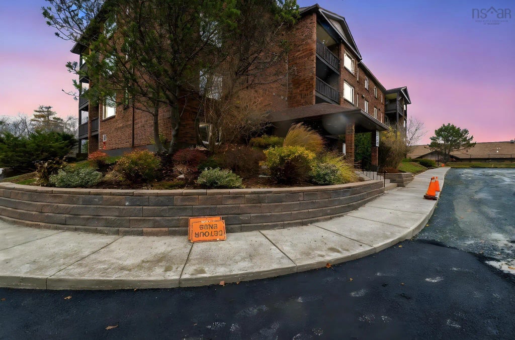 403 64 Cumberland Drive, Cole Harbour