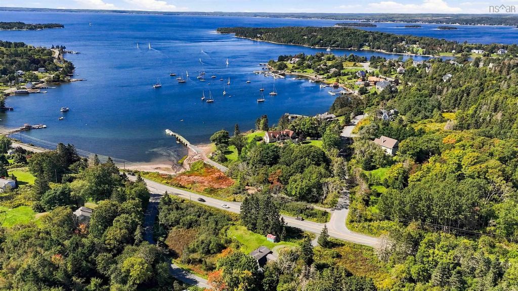 12063 Peggy's Cove Road, Glen Haven
