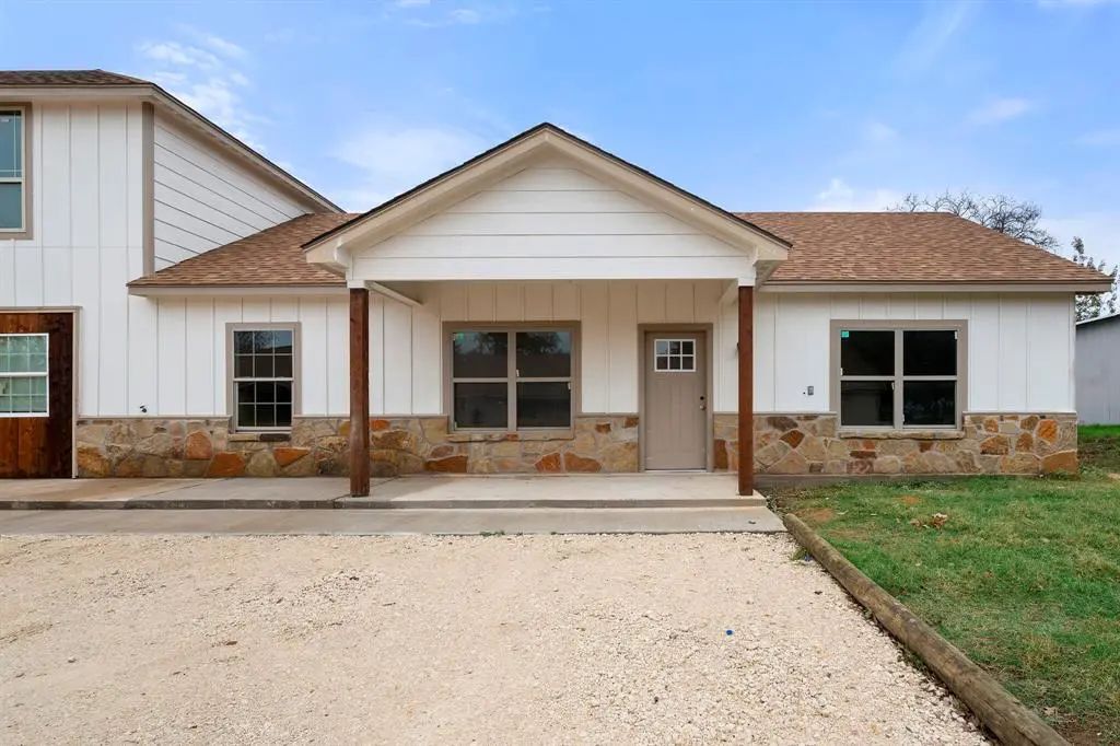 2865 Conveyor Drive B, Burleson