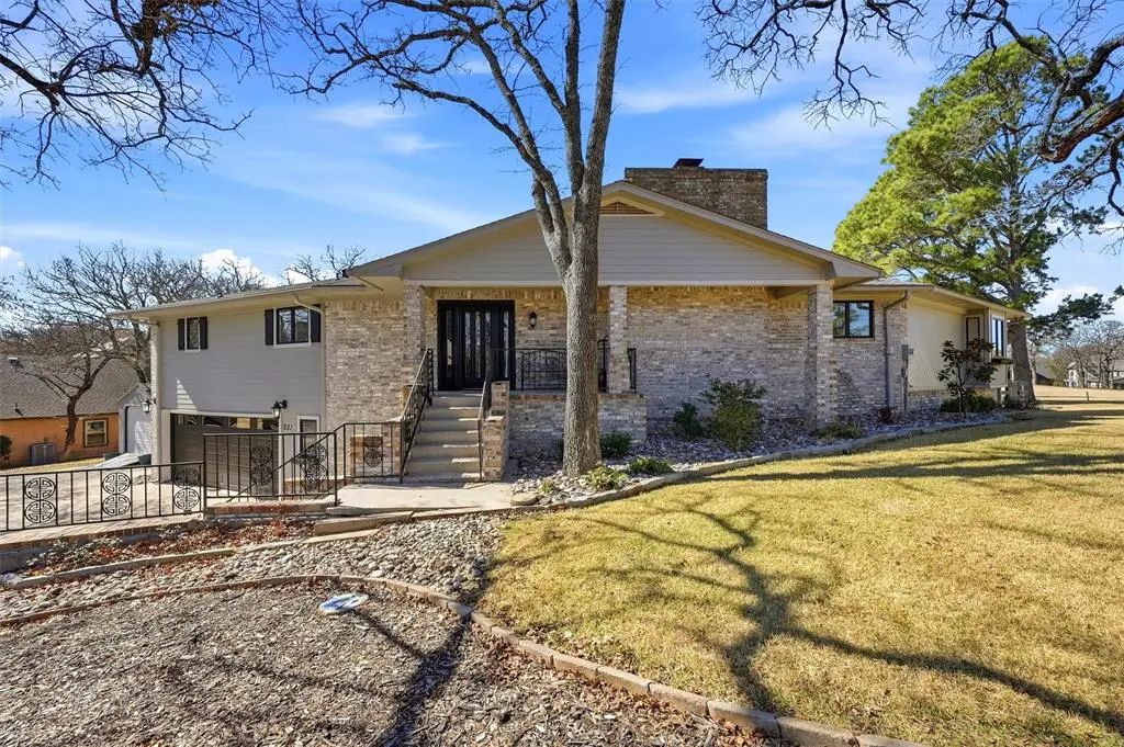 231 Cayuga Trail, Lake Kiowa