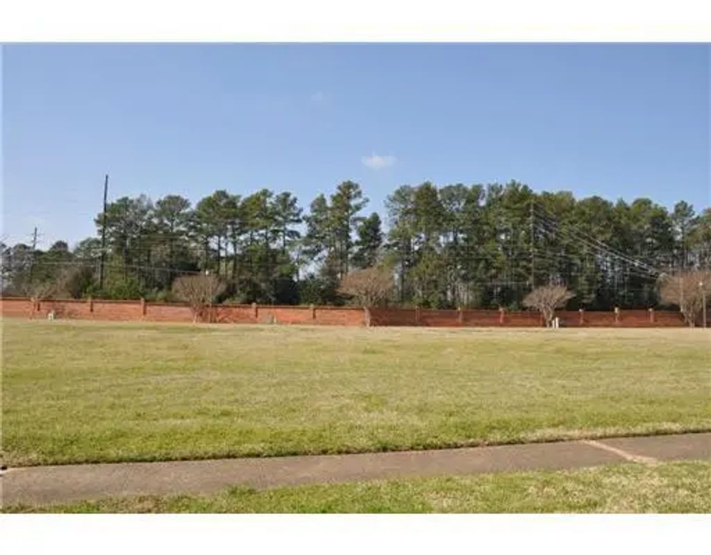 5 Spring Lake Village, Shreveport