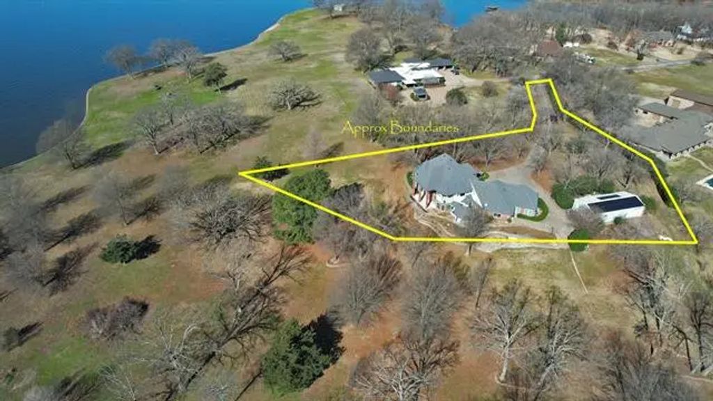 497 Private Road 5975, Yantis
