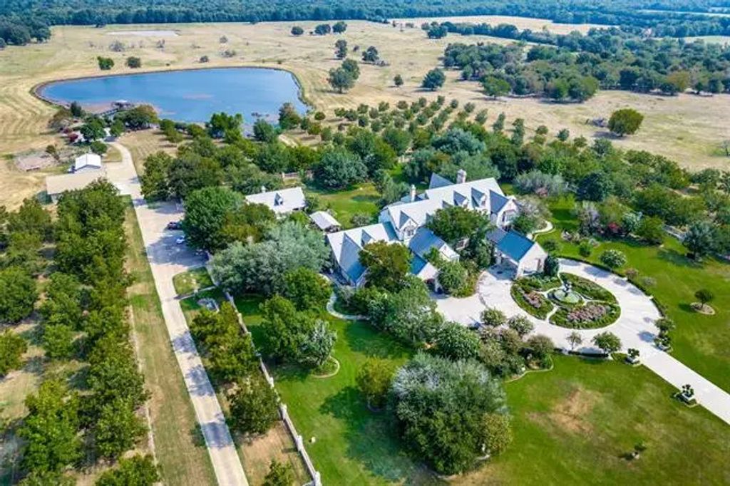 2777 I-30 W, Sulphur Springs
