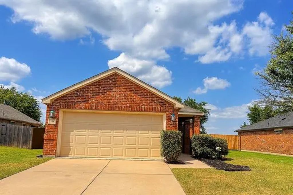 117 Indian Creek, Anna