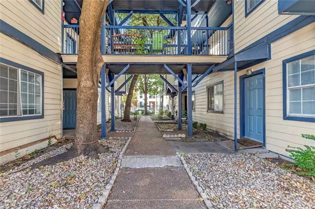 4406 Lafayette Street 3, Dallas