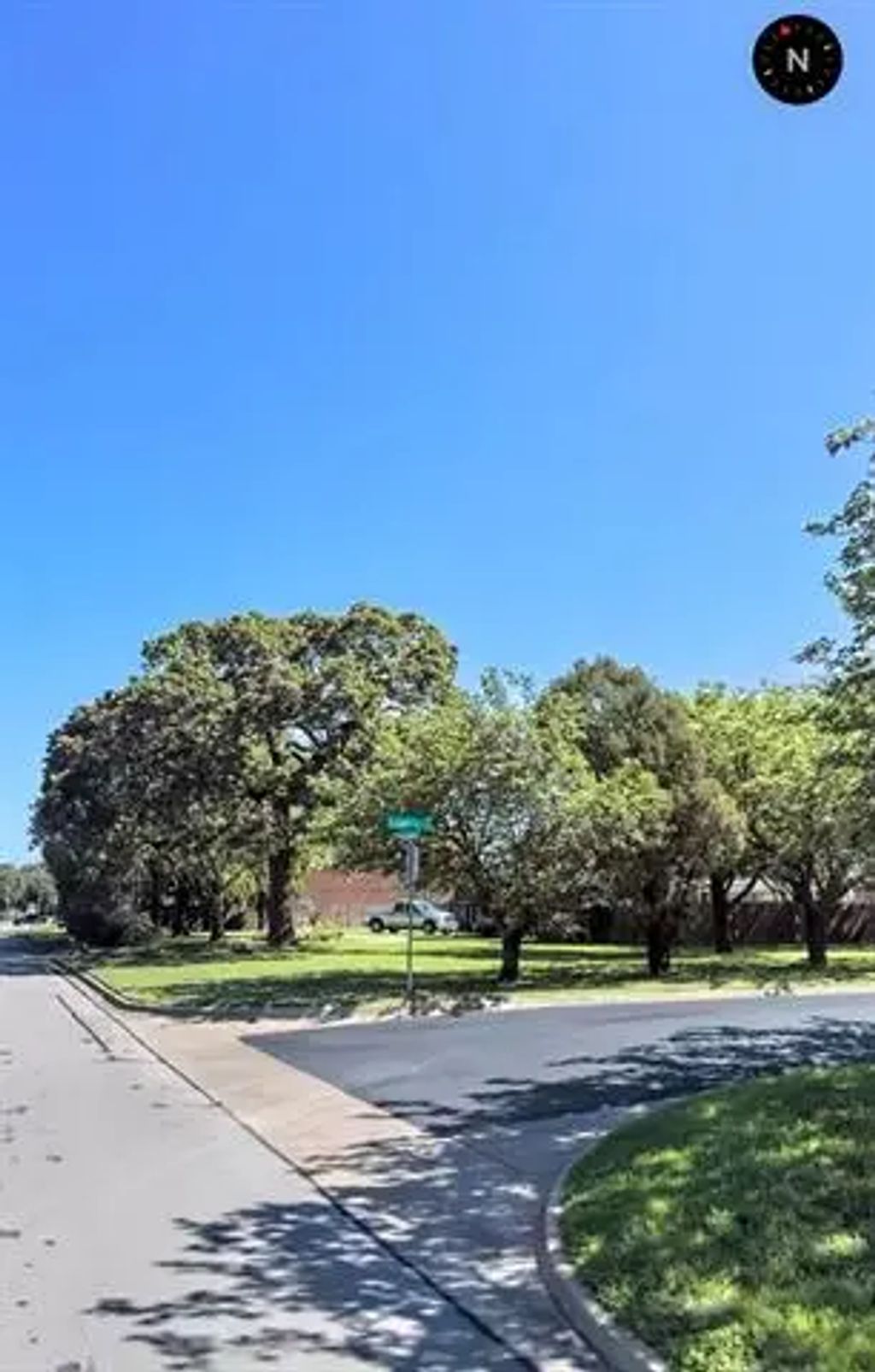 440 W Louella, Hurst