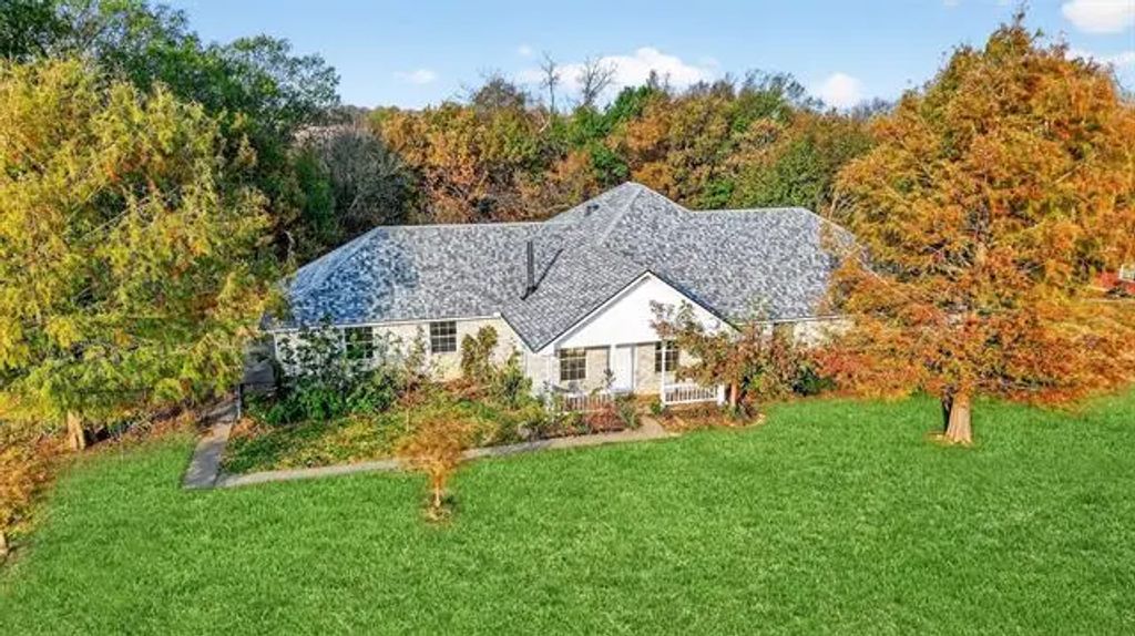 538 Lakewood Road, Denison