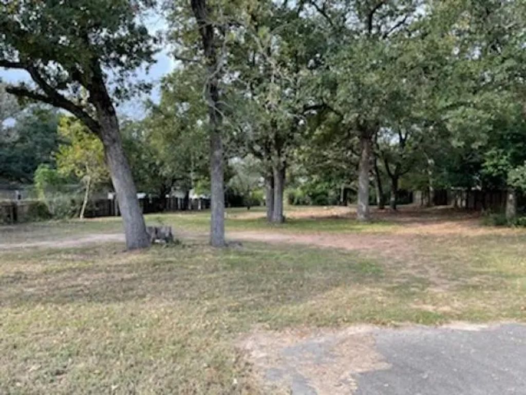 301 W Us-175 Bus Highway W, Athens