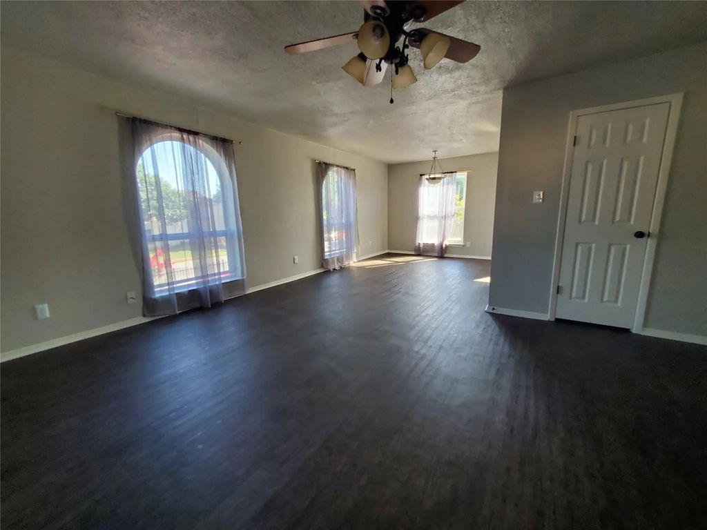 6016 Westridge Lane 402, Fort Worth