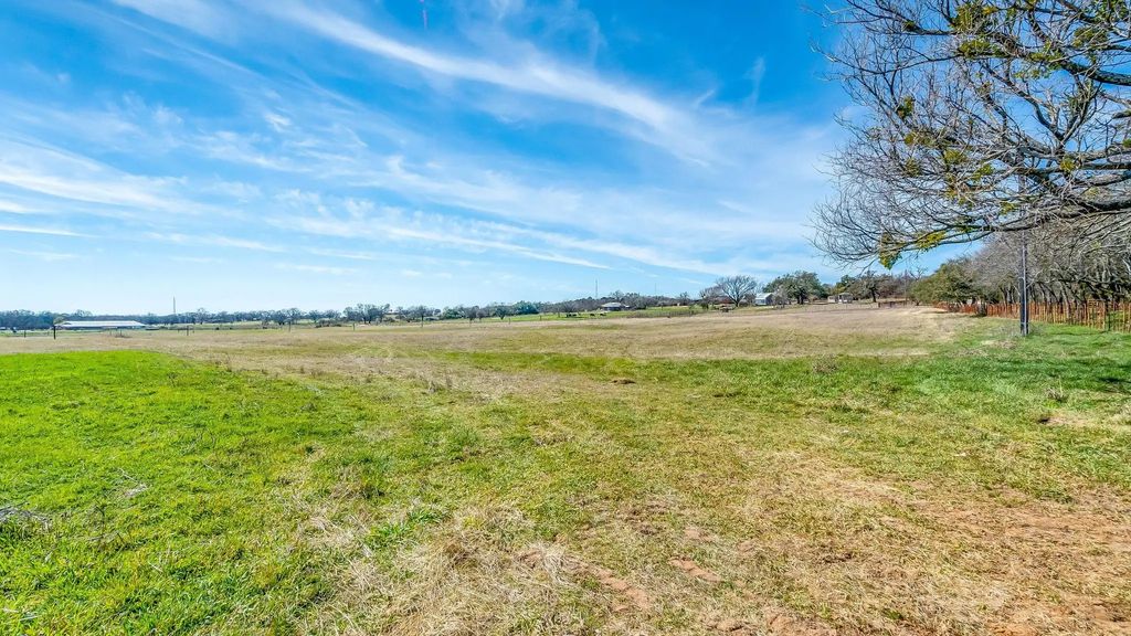 1000 Lambert Court, Weatherford