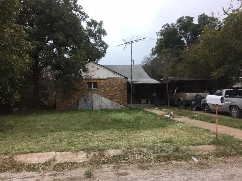 705 W 6th Street, Coleman