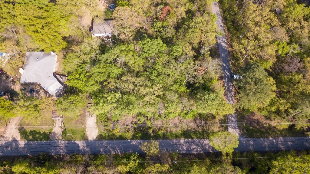 1366 Utopia Road, Tool