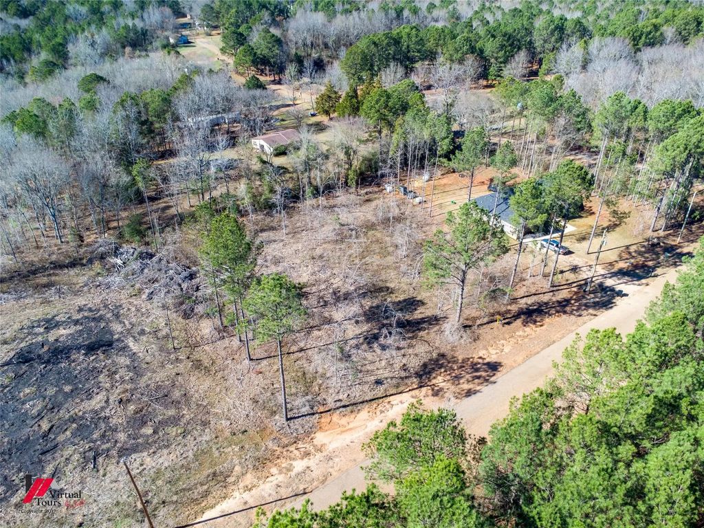 5 Lake Road, Plain Dealing