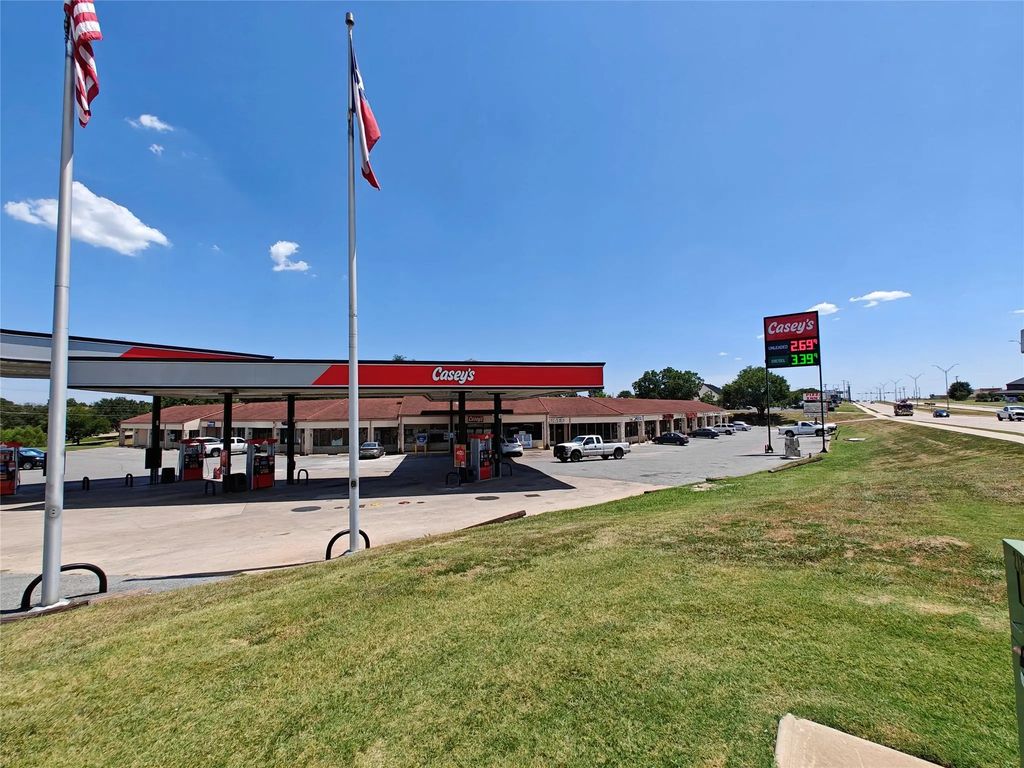 2121 N Fm 1417 Q, Sherman