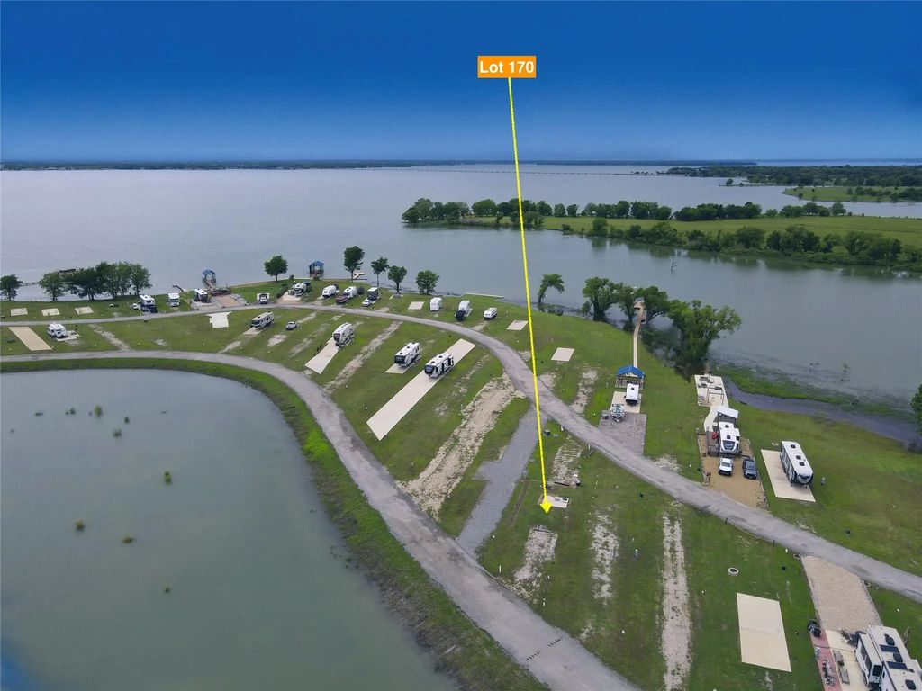 Lot 170 Peninsula Point, Kerens