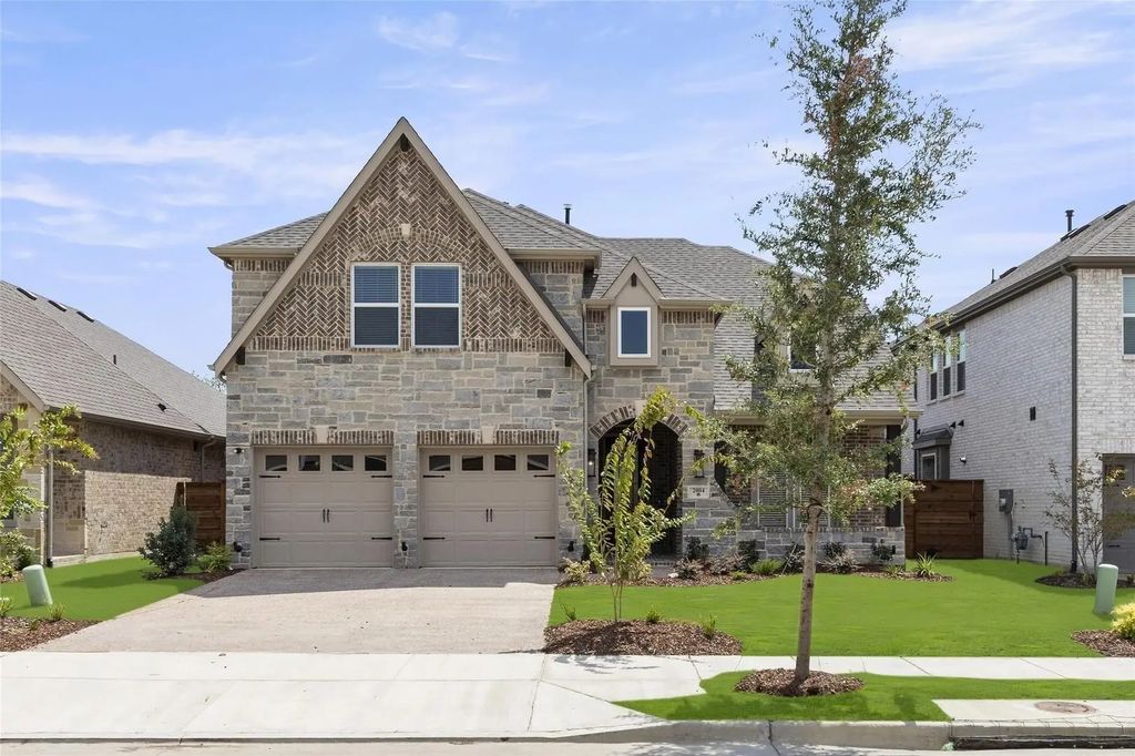 2004 Harmony Pine Way, Mesquite