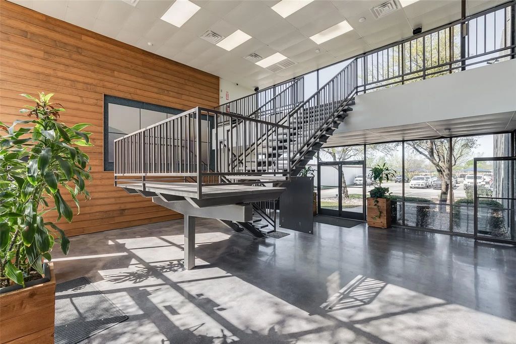 4925 Davis Boulevard Private Offices, North Richland Hills