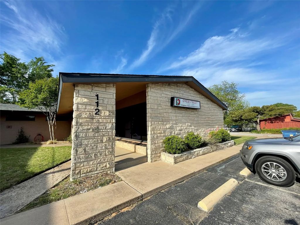 112 W Pipeline Road Private Office, Hurst