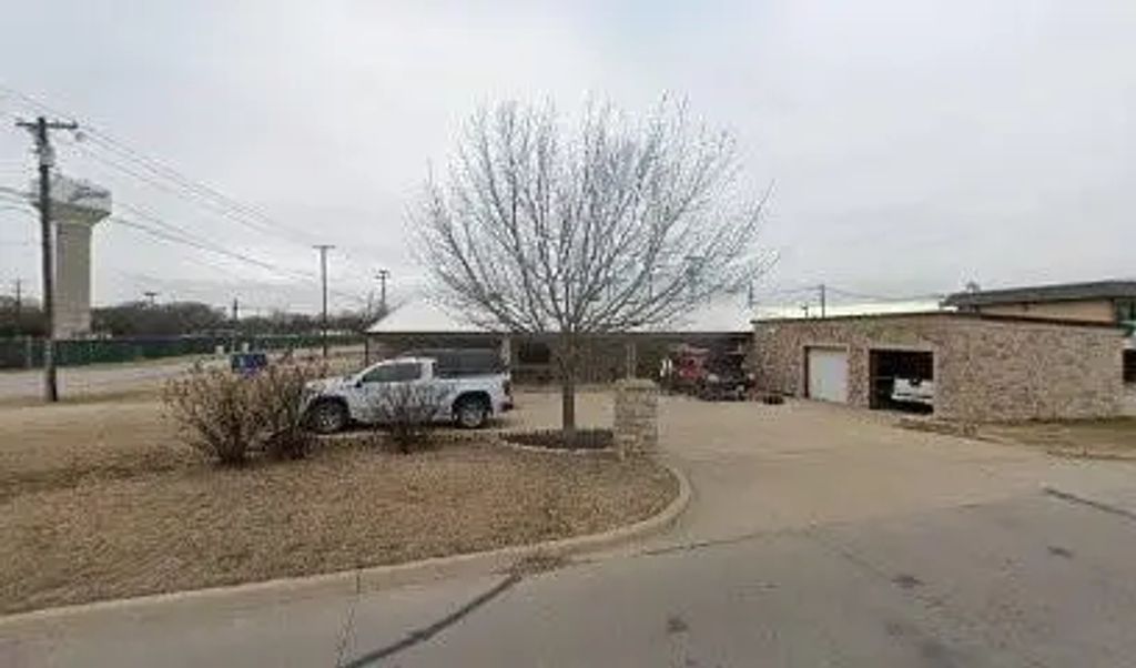 200 W Malloy Bridge Road, Seagoville