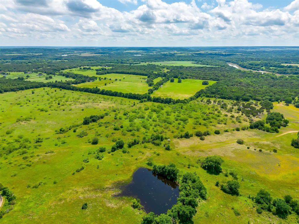 10849 County Road 1117, Cleburne