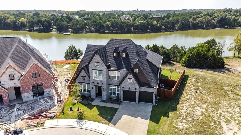 2866 Shane Drive, Midlothian