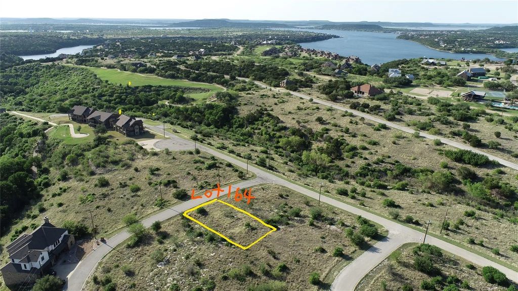 450 Winged Foot Drive, Graford