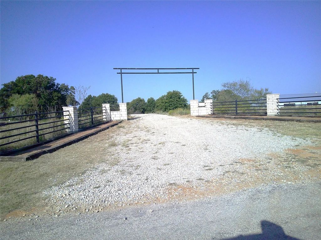 72 Ac Cr 3677, Paradise