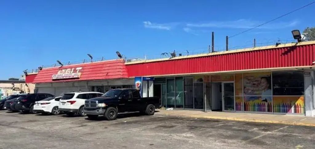 1225 Oak Grove Road, Fort Worth