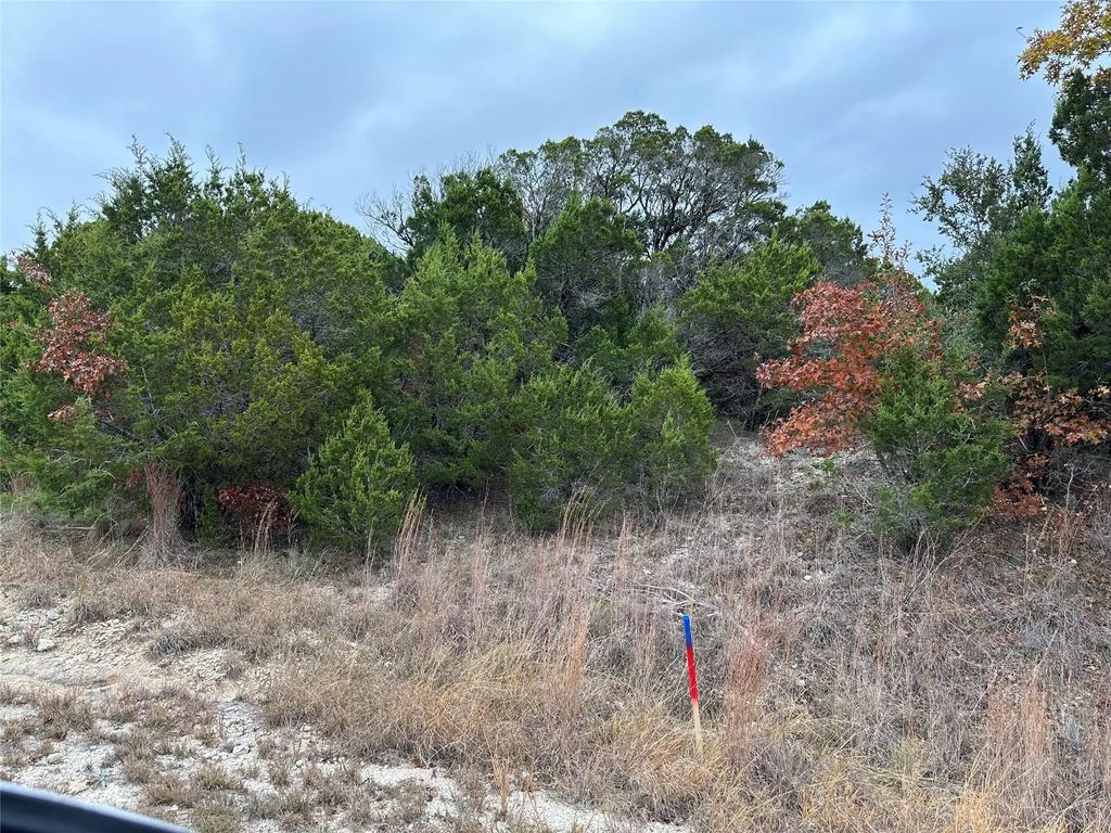 8601 Retreat Boulevard, Cleburne