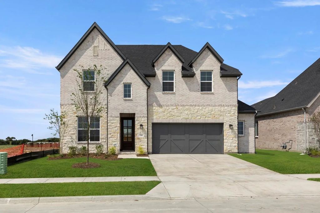 2508 Grinnel Drive, Celina