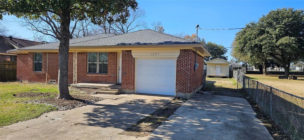 1007 Pleasant Drive, Dallas