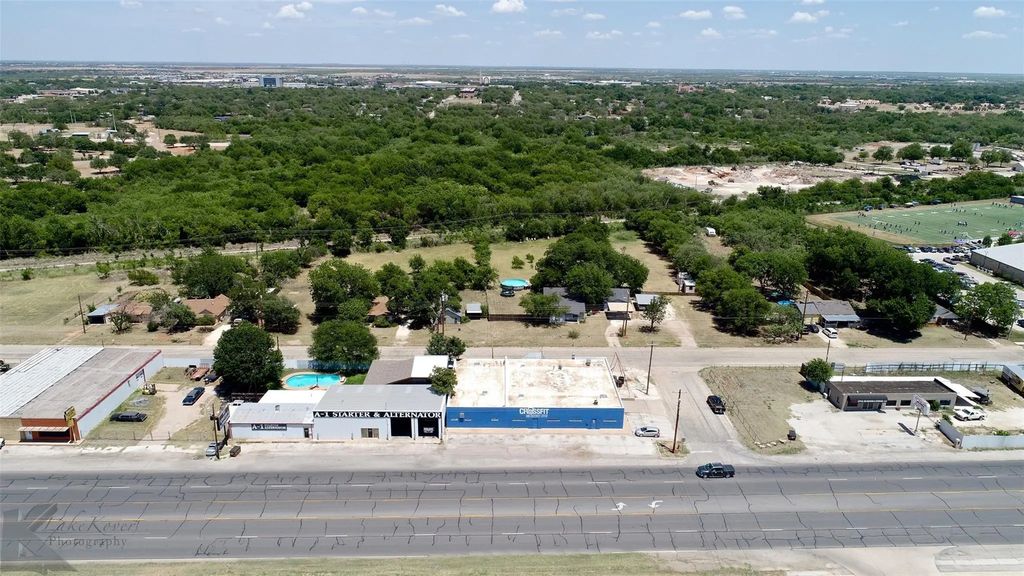 1701 N Treadaway Boulevard, Abilene