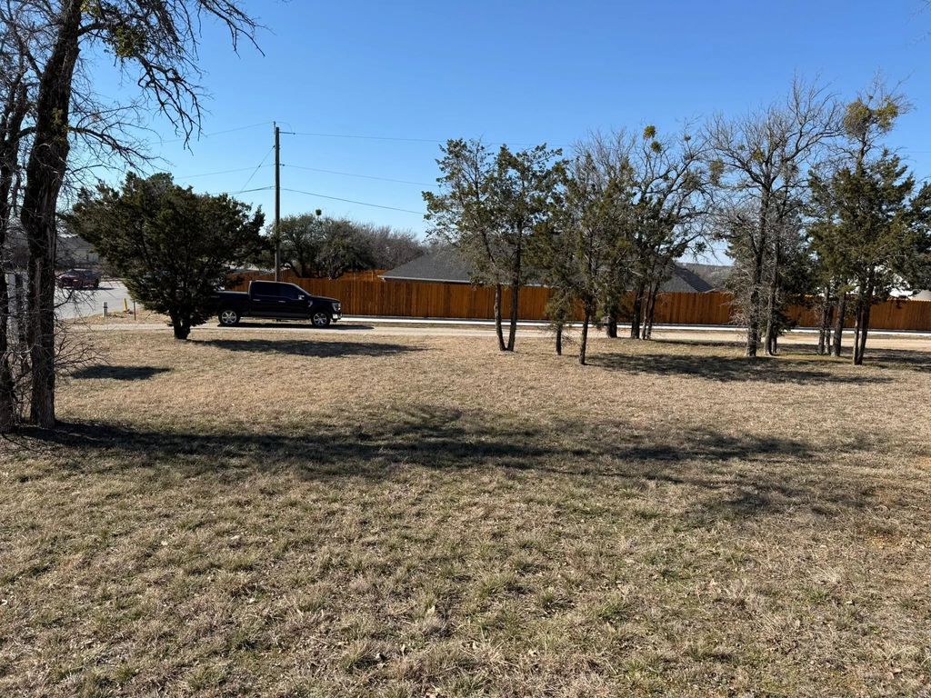 911 Pine Tree Court, Graham