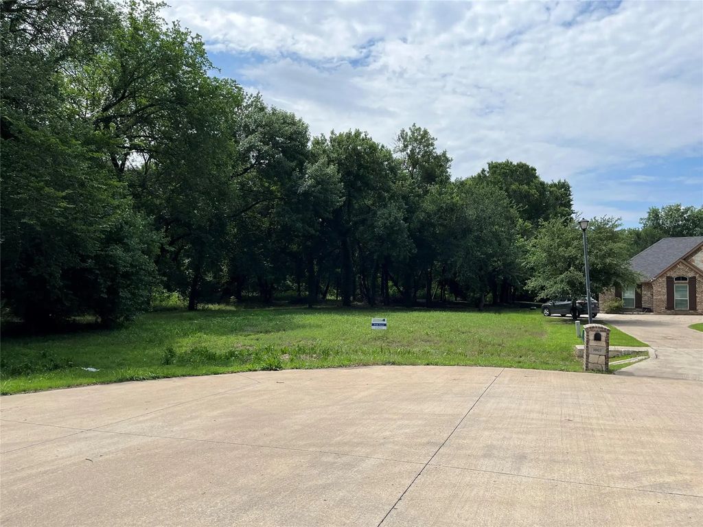 1004 Royal Lytham Court, Grand Prairie
