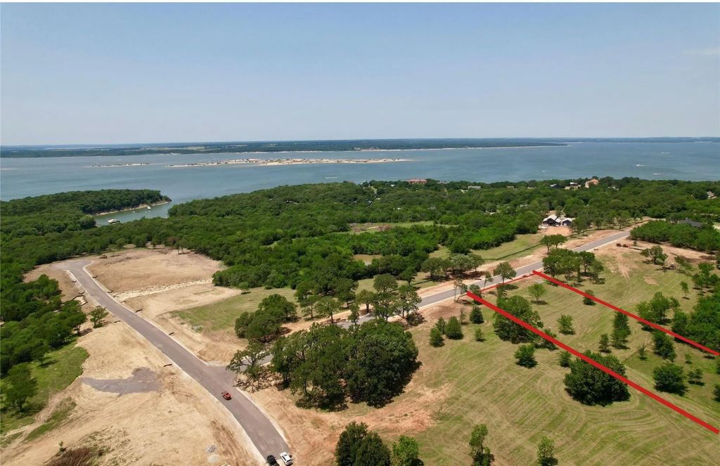 75 S Crescent Drive, Pottsboro