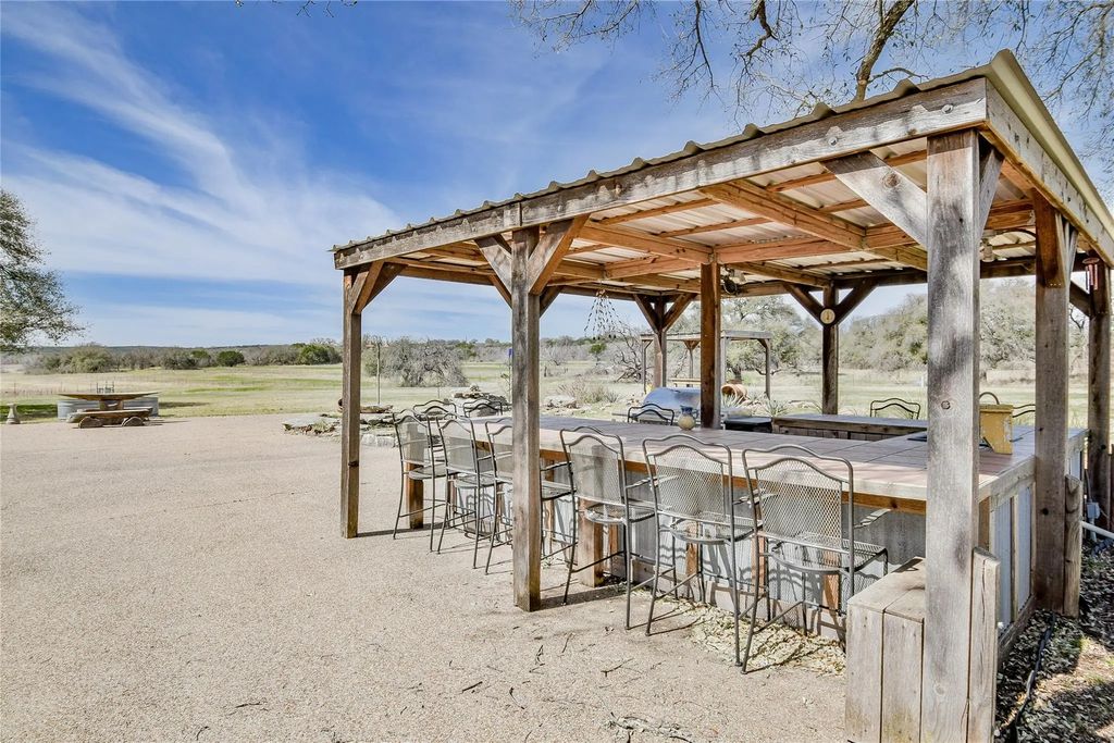 9051 Fm 205, Bluff Dale