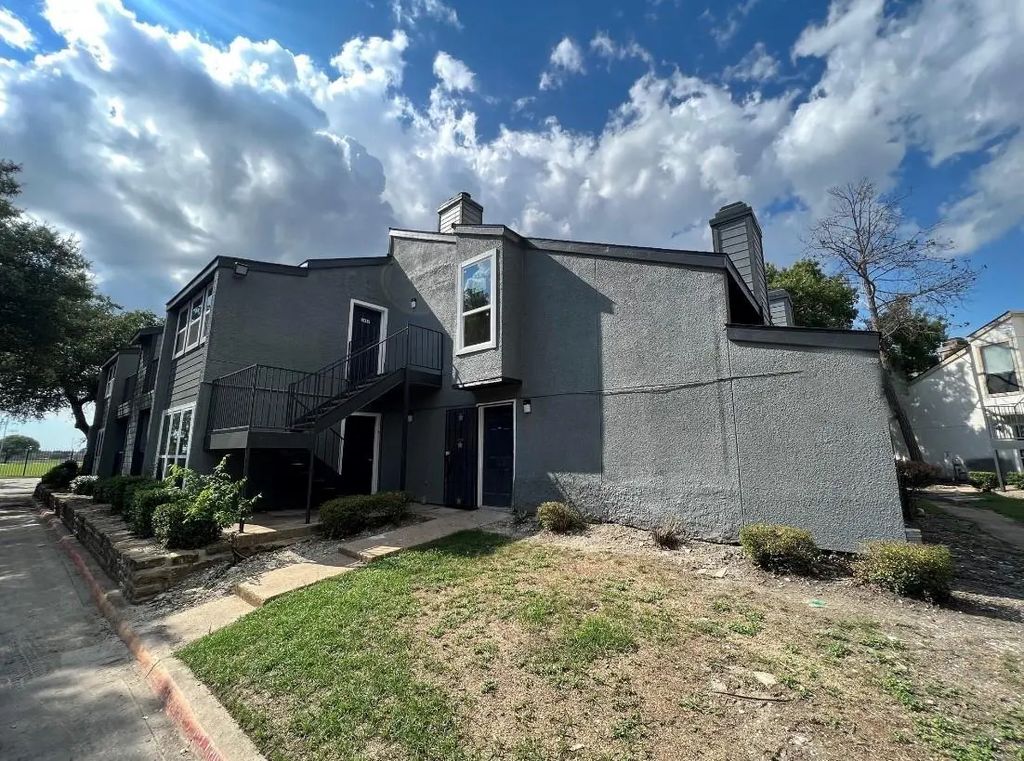 9696 Walnut Street 1412, Dallas