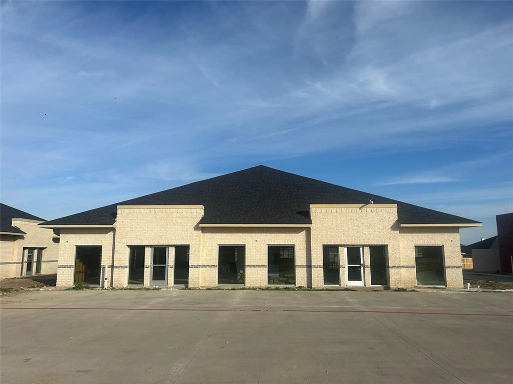1009 E Fm 1187 300, Crowley