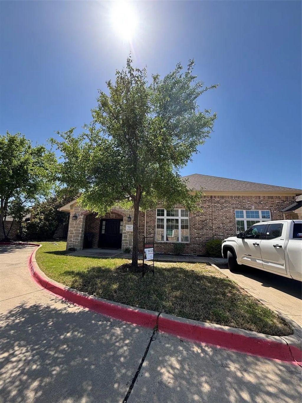 7137 Colleyville Boulevard, Colleyville