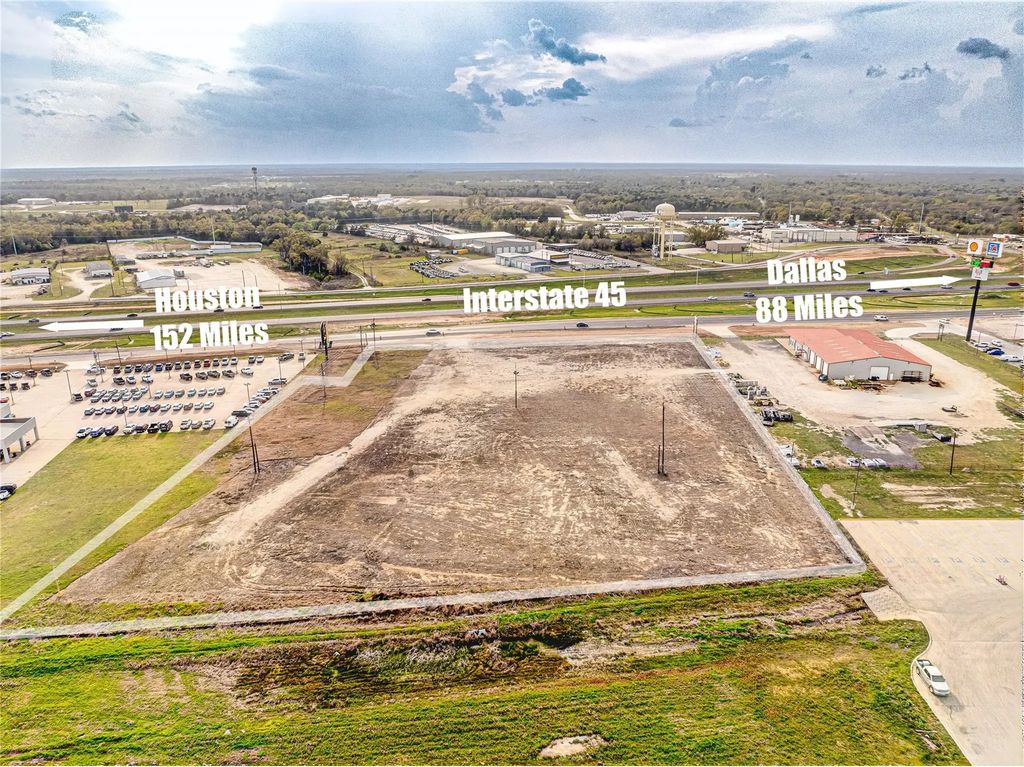 350 Interstate 45 E, Fairfield