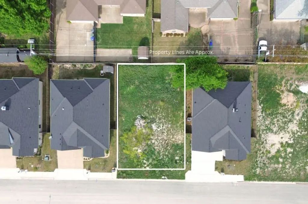 1521 Tranquility Trail, Woodway