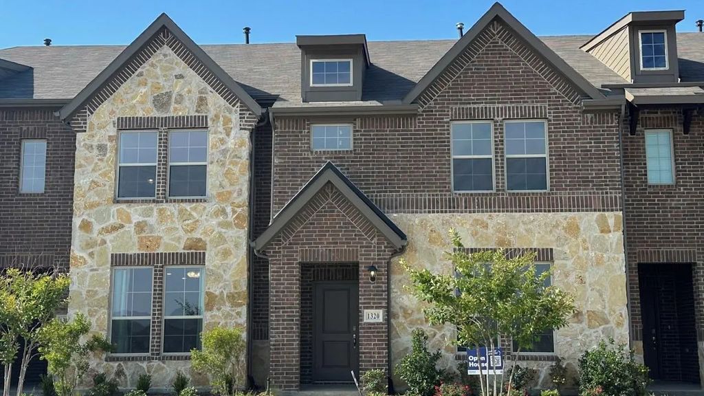 1320 Kimzey Street, Royse City