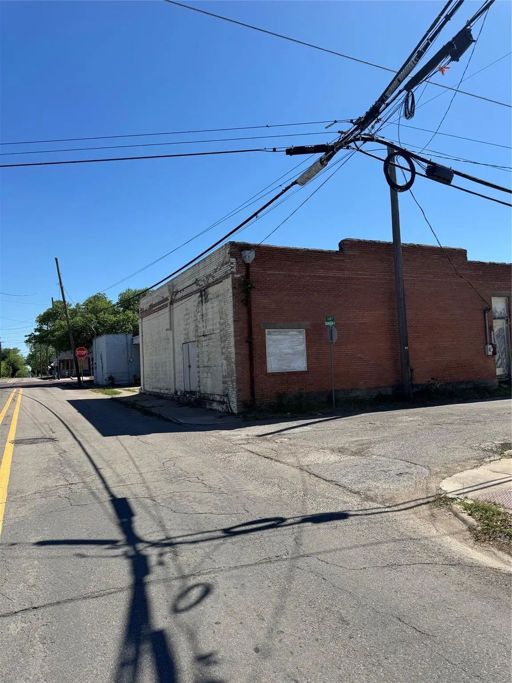1107 Park Street, Commerce