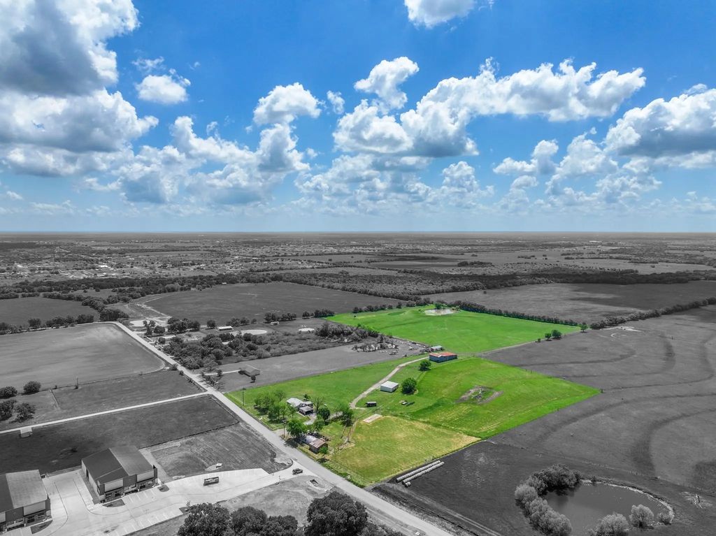 5293 County Road 2515, Royse City