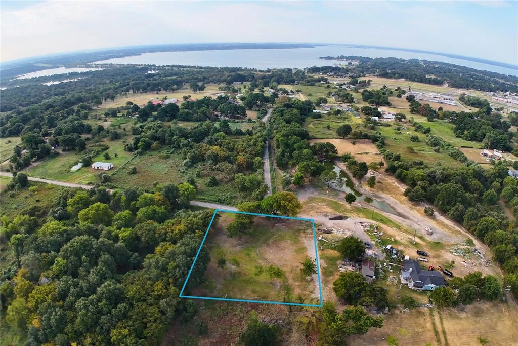 11161 Lakeside Drive, Kemp