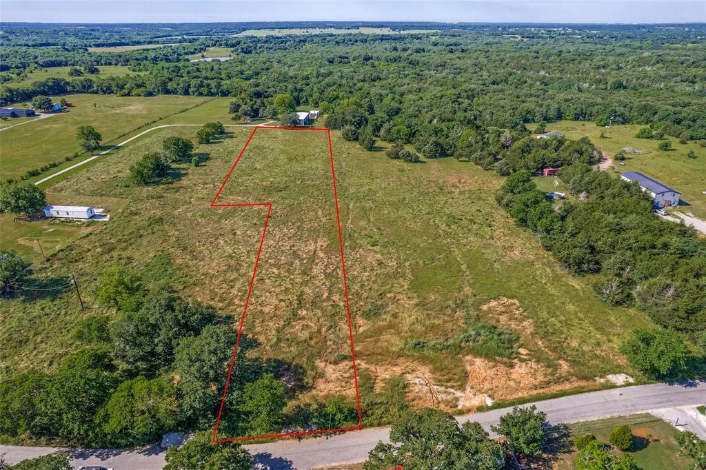 9386 Dripping Springs Road, Denison